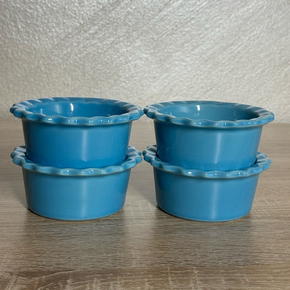 4 Chantal Scalloped Baking Dish Blue Bake Freeze Stonewear 1/2 Cup